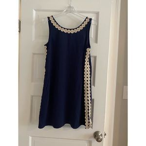 Lilly Pulitzer navy soft shift Size 8 Lightly Worn